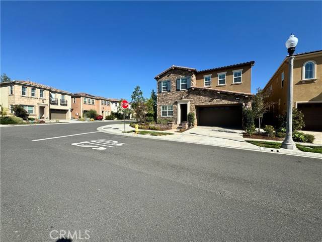 Lake Forest, CA 92630,10 Lark