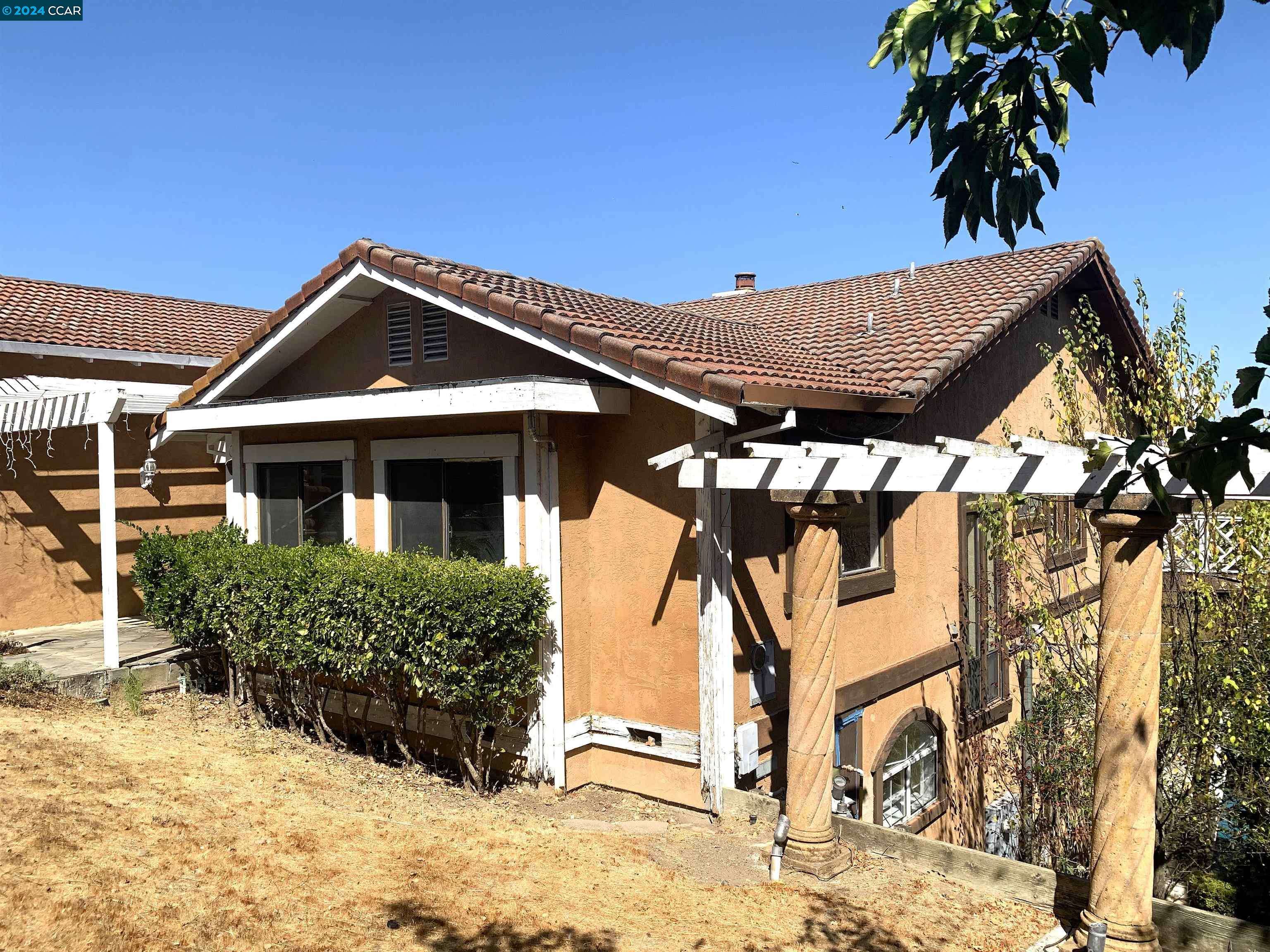 Novato, CA 94945,29 Anton WAY