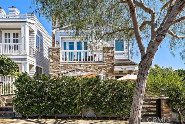 Corona Del Mar, CA 92625,700 Acacia AVE