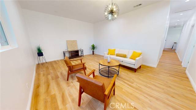 Compton, CA 90222,411 W Plum ST