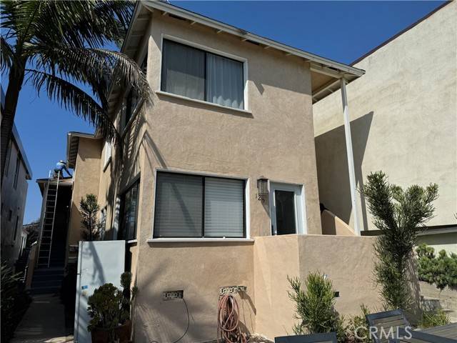 Manhattan Beach, CA 90266,125 9th ST