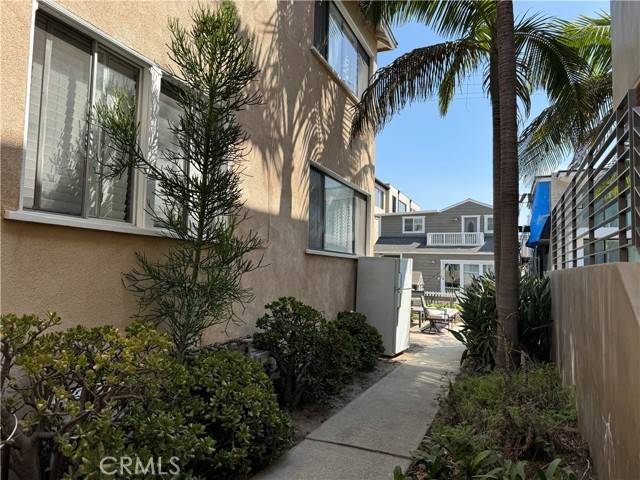 Manhattan Beach, CA 90266,125 9th ST