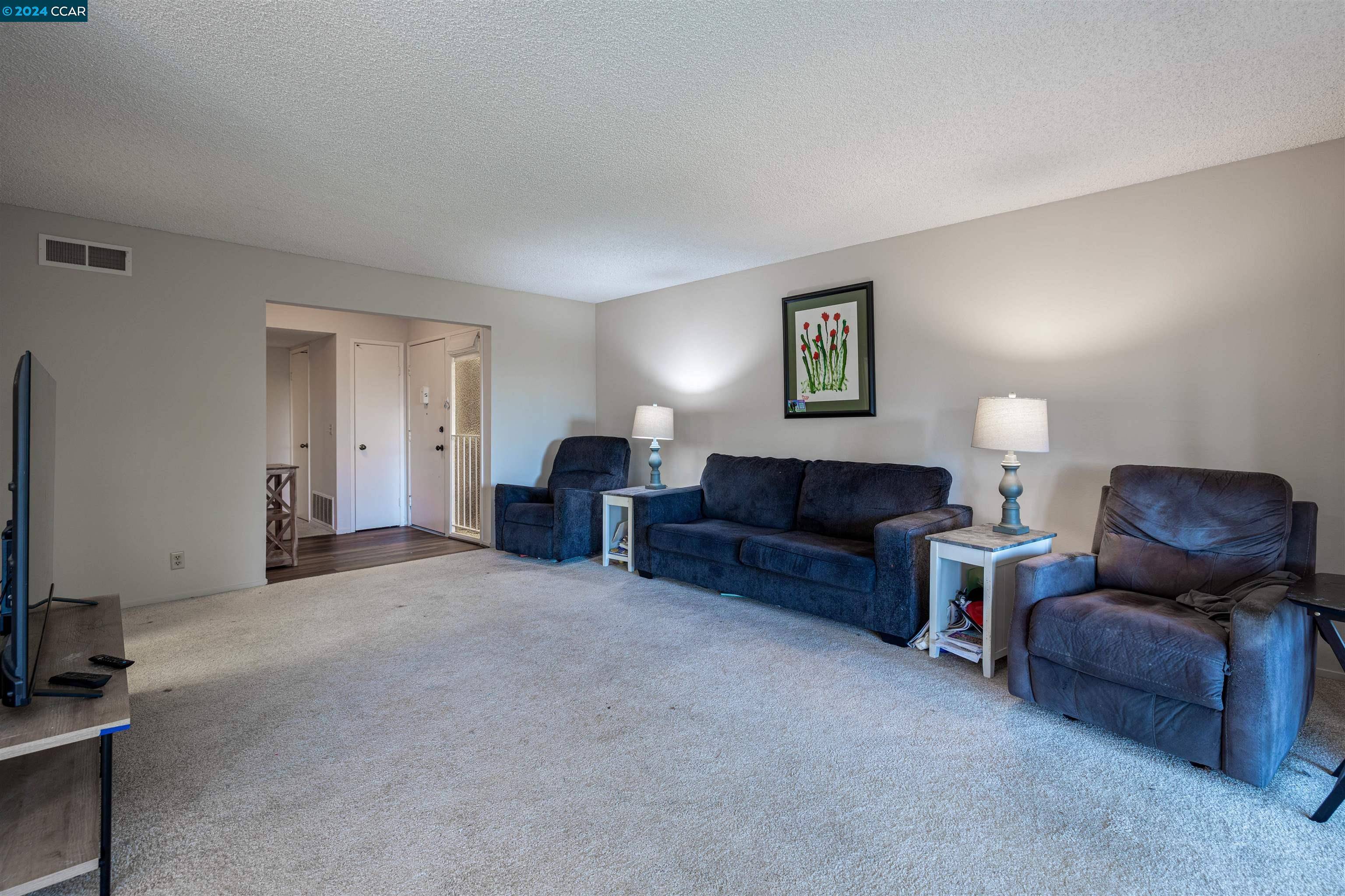 Walnut Creek, CA 94595-3134,2825 Ptarmigan Dr 3