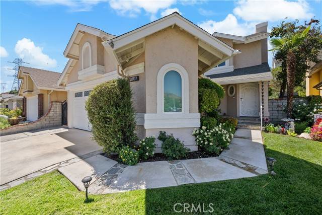 Saugus, CA 91390,28551 Avocado PL