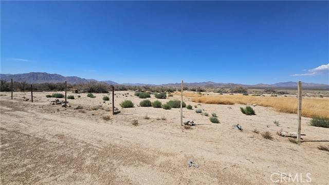 Lucerne Valley, CA 24354,0 Amber Rd.