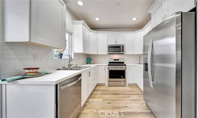 San Fernando, CA 91340,1101 N Maclay AVE 11