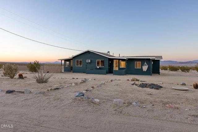 Twentynine Palms, CA 92277,5995 Primrose LN