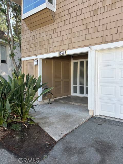 Laguna Hills, CA 92653,23432 Caminito Valle