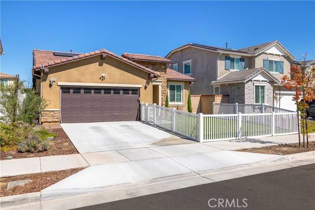 Menifee, CA 92584,27314 Graphite DR