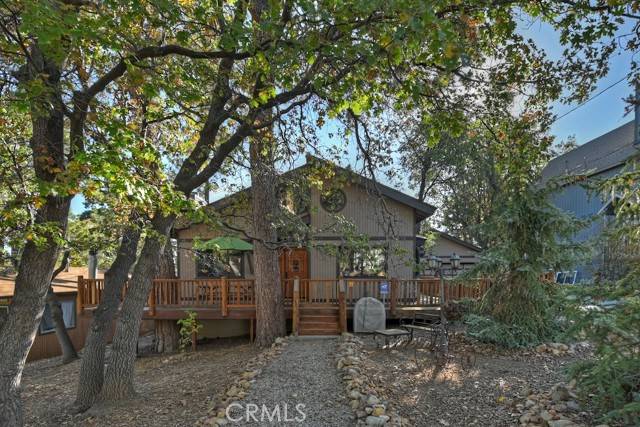 Sugarloaf, CA 92386,843 Maple LN