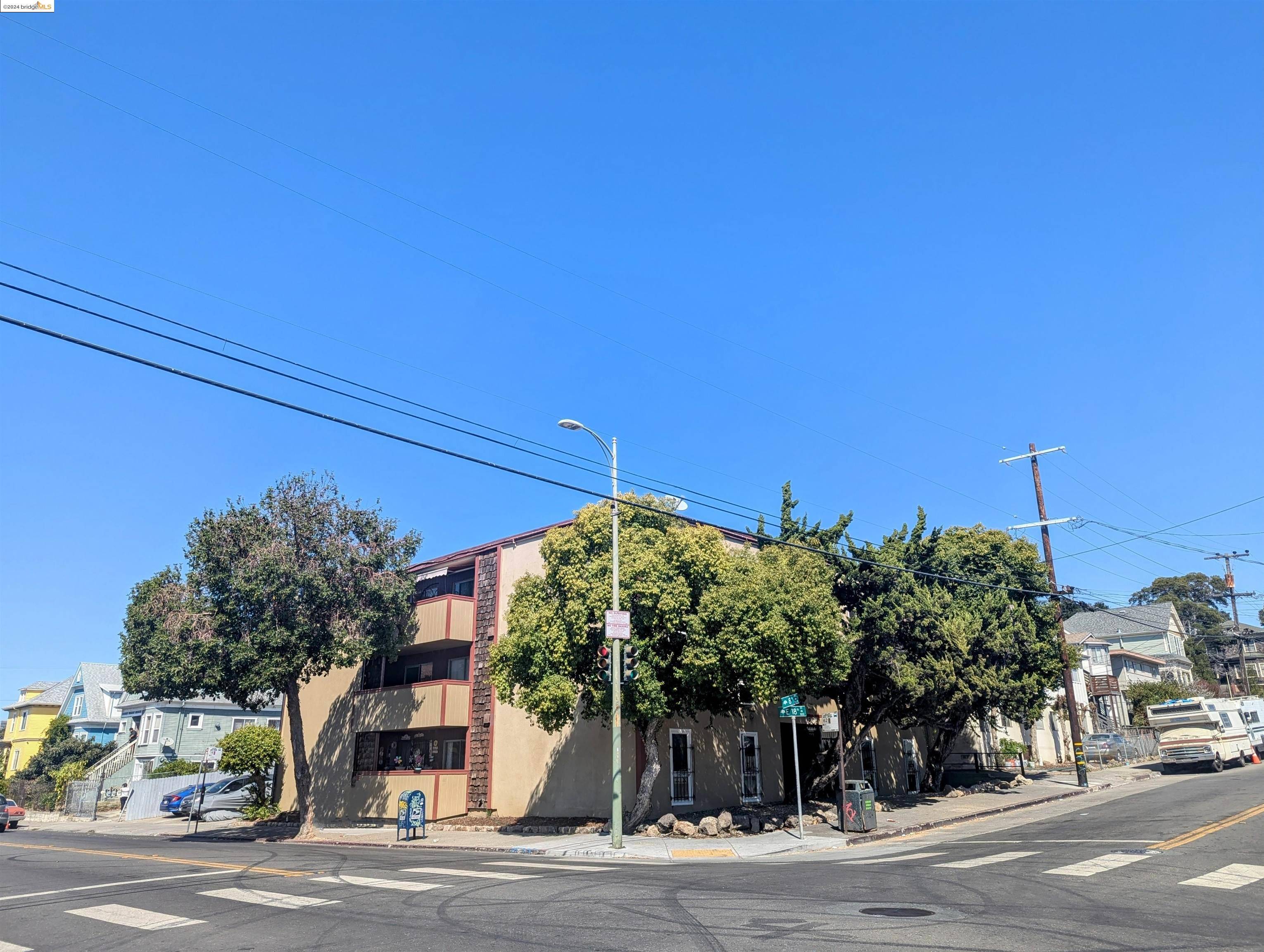 Oakland, CA 94606,1805 8th AVE