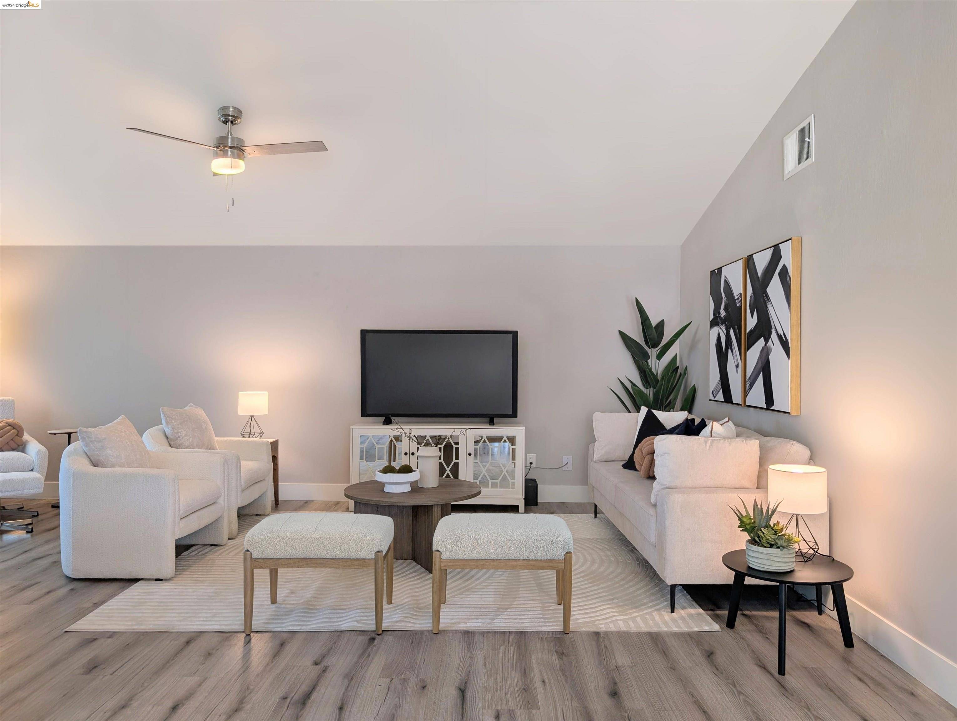 Sacramento, CA 95823,5224 Fitzwilliam WAY