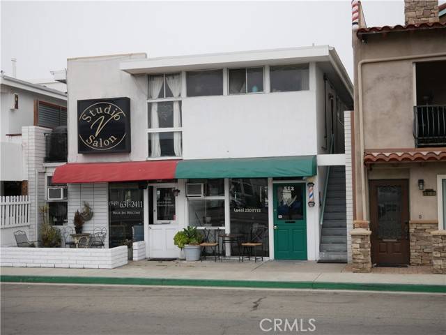 Newport Beach, CA 92661,512 W Balboa BLD