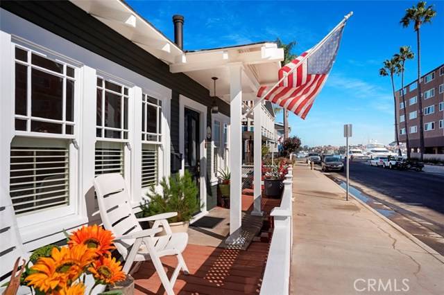 Newport Beach, CA 92661,313 Fernando ST