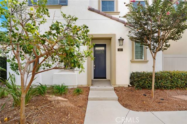 Santa Ana, CA 92703,111 W Tribella CT