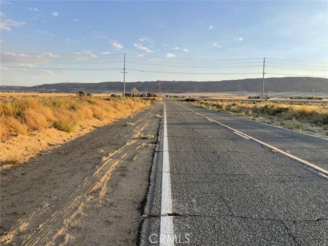 Del Sur, CA 93536,80 W Avenue J16