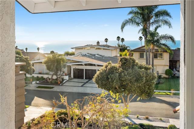 Rancho Palos Verdes, CA 90275,30036 Via Borica