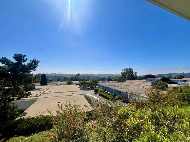 Oceanside, CA 92057,3747 Vista Campana 21