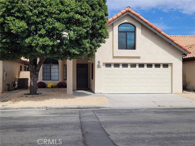 Apple Valley, CA 92308,19242 Palm WAY