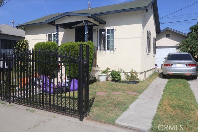 Bell Gardens, CA 90201,5221 Gage AVE