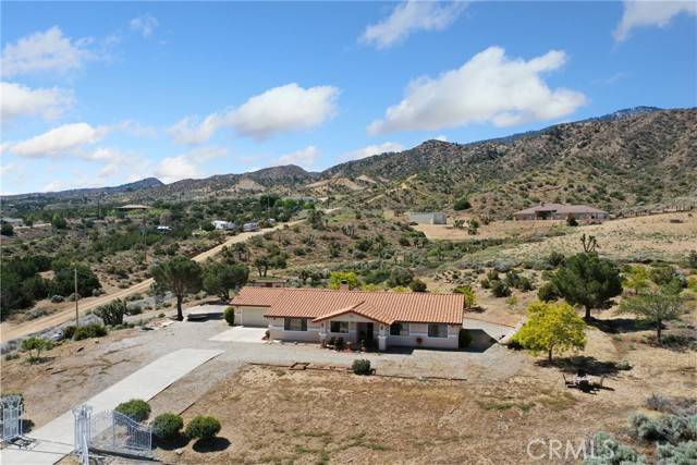 Pinon Hills, CA 92372,475 Maria RD