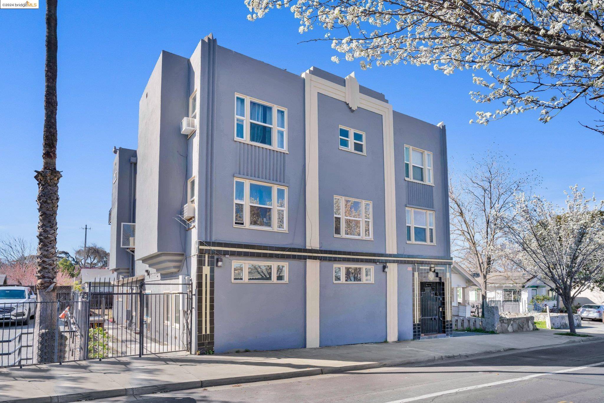 Pittsburg, CA 94565,45 W 10th St