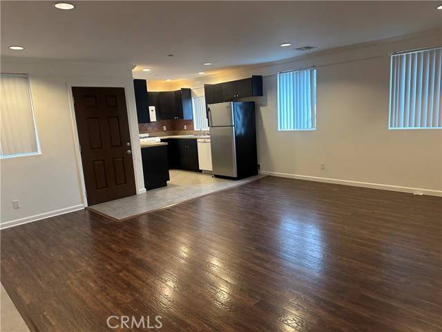 Sherman Oaks, CA 91401,14342 W Tiara ST 2