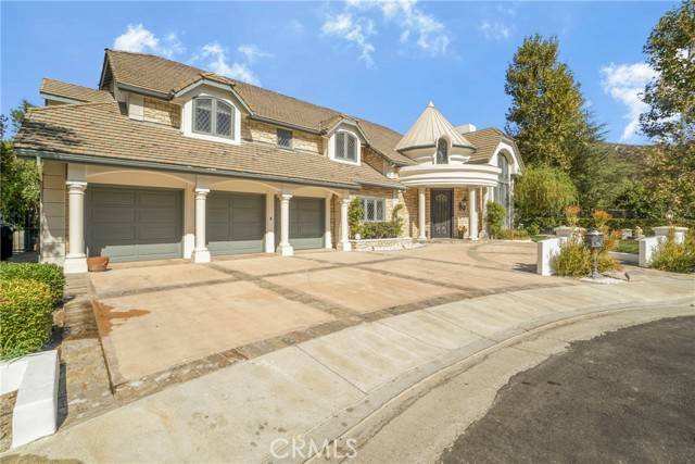 Woodland Hills, CA 91364,20315 Howard CT