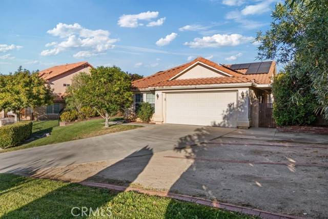 Lancaster, CA 93536,42404 Butterscotch LN