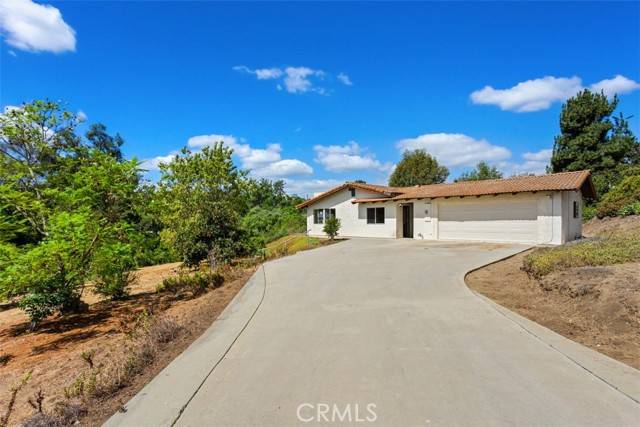 Fallbrook, CA 92028,2406 Gum Tree LN