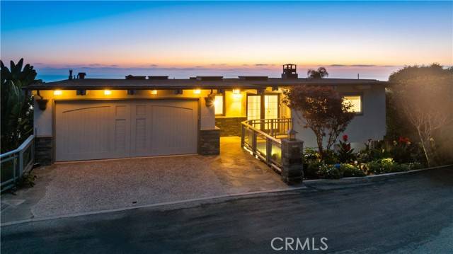 Laguna Beach, CA 92651,905 Canyon View DR