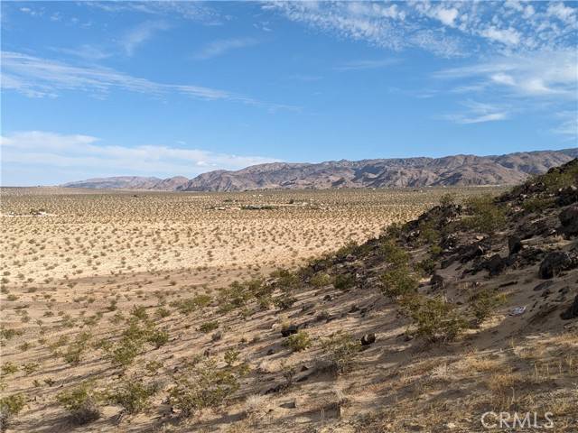 Twentynine Palms, CA 92277,5228 Pine Springs AVE