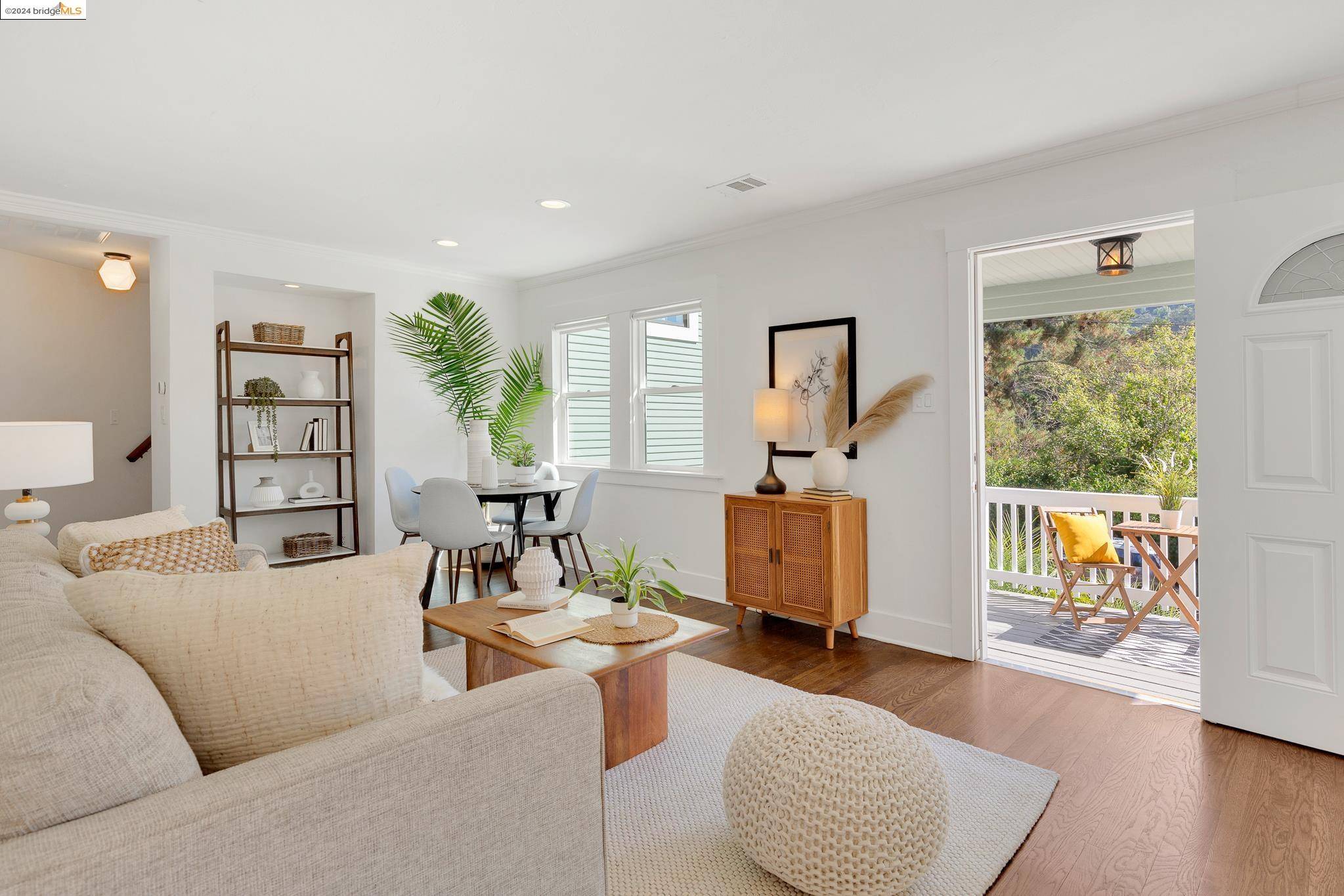 Oakland, CA 94611,5945 Marden Ln