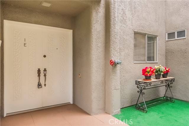 Laguna Woods, CA 92637,2402 Via Mariposa 1E