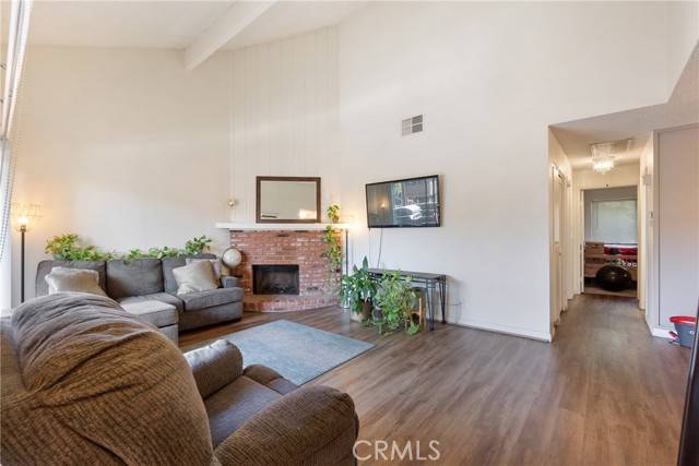 Lake Balboa, CA 91406,7305 Balboa BLD 4