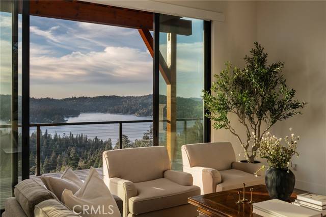 Lake Arrowhead, CA 92352,292 Ponderosa Peak RD