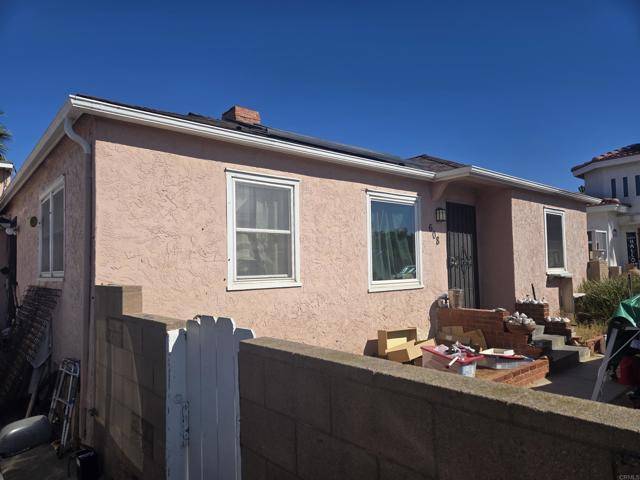 Imperial Beach, CA 91932,608 Donax AVE