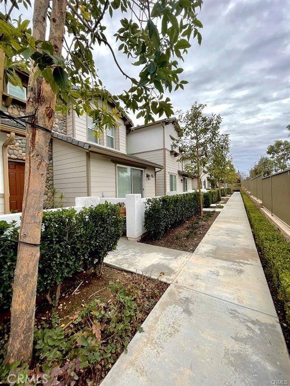 Yorba Linda, CA 92886,18043 Burke LN