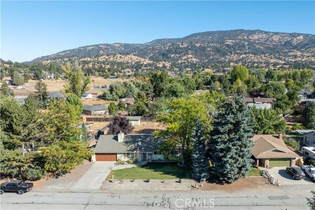 Tehachapi, CA 93561,30091 Caddy LN