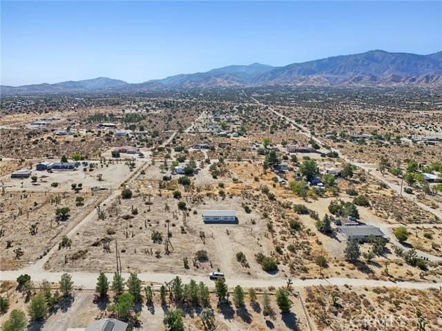 Pinon Hills, CA 92372,1375 Locust RD