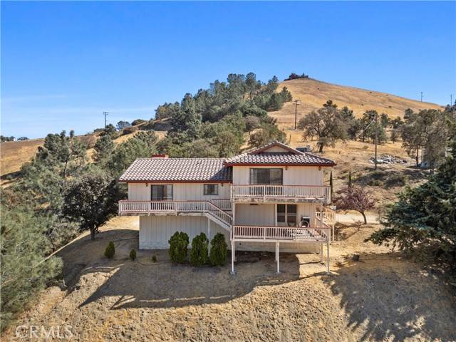 Tehachapi, CA 93561,24800 Woodford Tehachapi RD