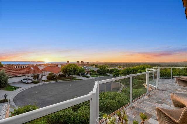 Newport Beach, CA 92660,15 Montpellier