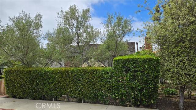 Corona Del Mar, CA 92625,519 Poppy AVE