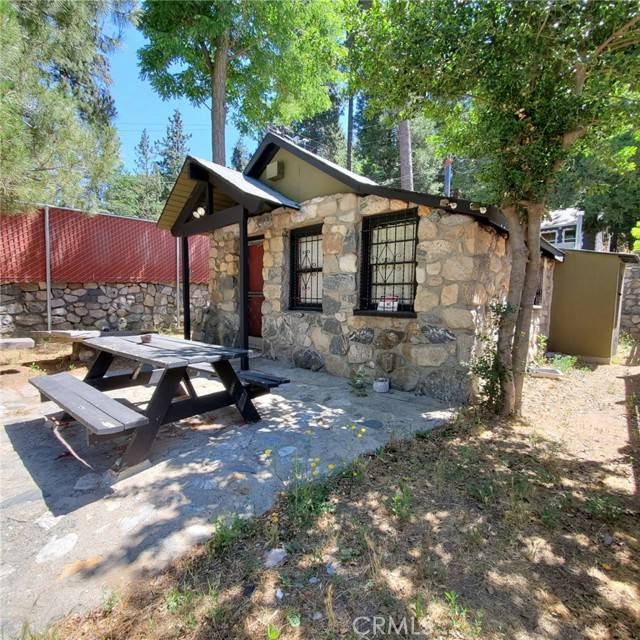 Crestline, CA 92325,22943 Cedar WAY