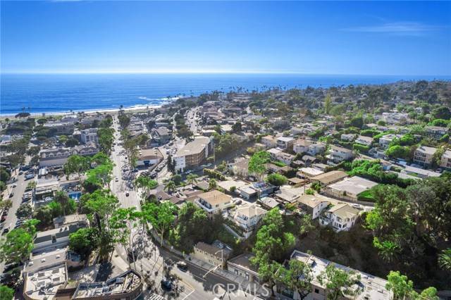 Laguna Beach, CA 92651,134 High DR
