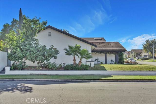 Lake Forest, CA 92630,22882 Belquest DR