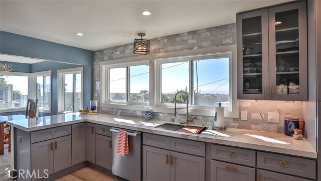 San Clemente, CA 92672,185 E Avenida Cordoba