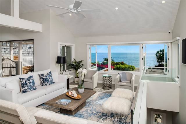 Laguna Beach, CA 92651,738 Cliff DR