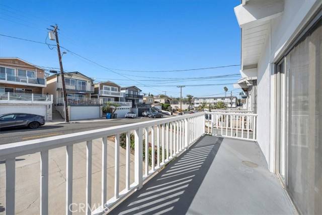 Redondo Beach, CA 90278,1744 Wollacott ST