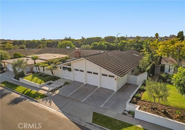 Corona Del Mar, CA 92625,1529 Keel DR